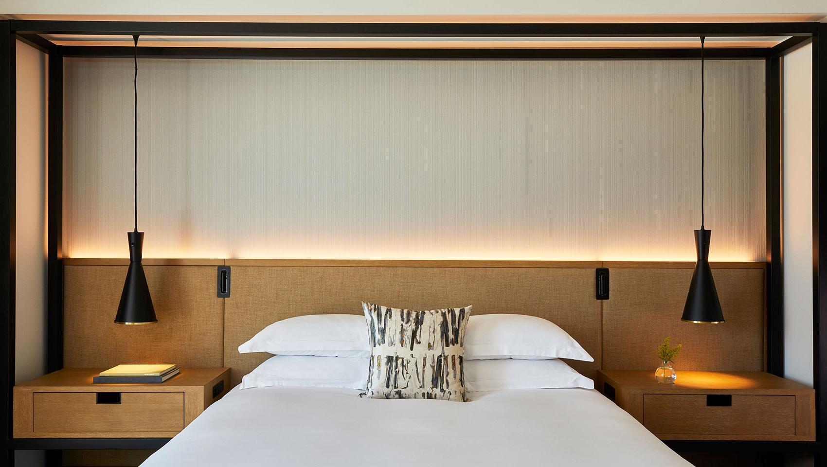 索耶金普顿PM棋牌平台